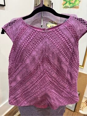 Textured Crochet Overlay Top in Deep Mauve, Sz xs/s